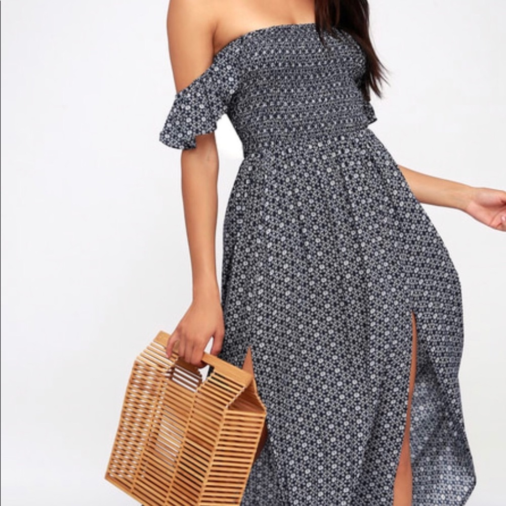 LULUS NAVY BLUE  OFF-THE-SHOULDER MAXI DRESS - M